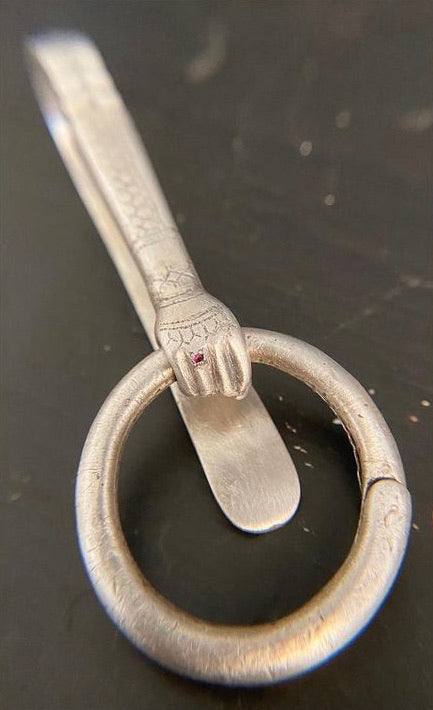 “Apo” (by Daisy San Luis @ds_metal)